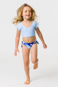 Snapper Rock Mango Tango Sustainable Crop Short Sleeve Rash Top Set -Deals New Girls Wear Store mango tango sustainable crop short sleeve rash top set 2 blue